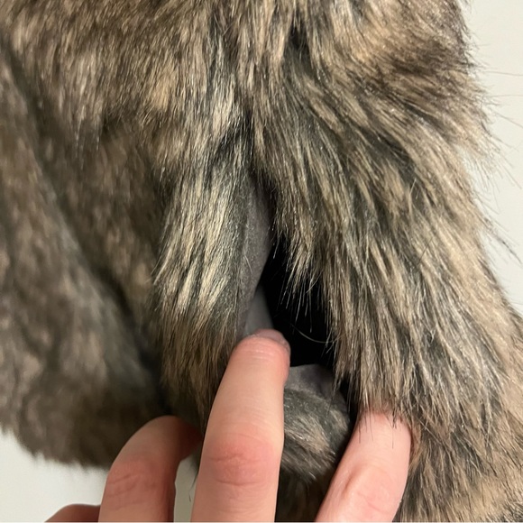 Old Navy Brown Faux Fur Lined Vest Size XS - Picture 4 of 7